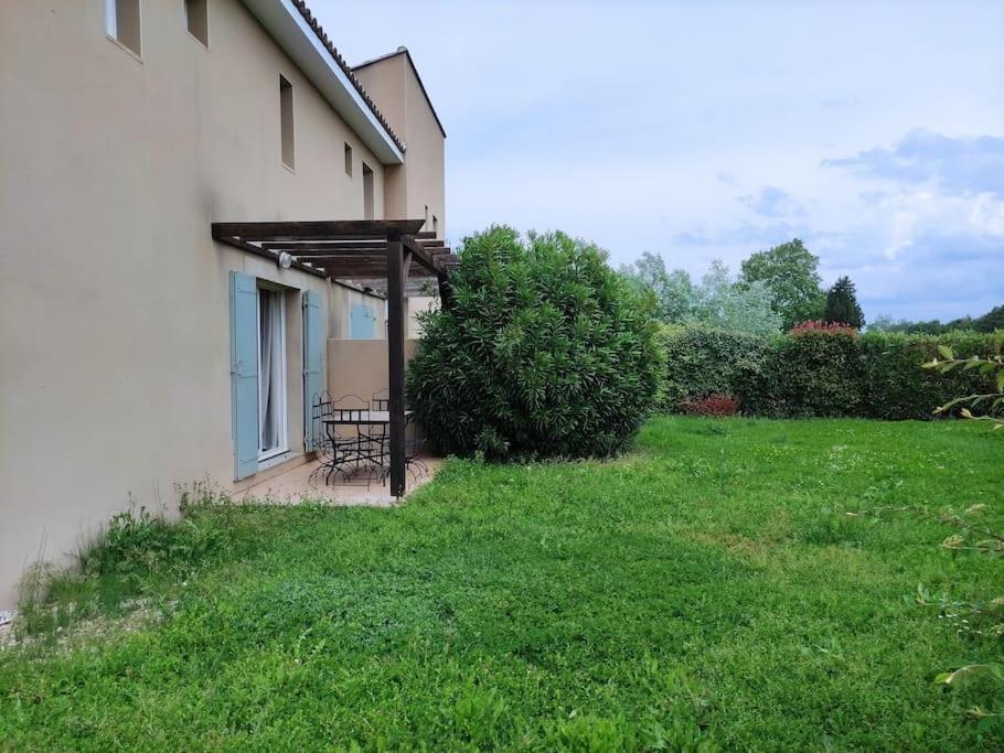 La Provencale Apartment Saint-Saturnin-les-Avignon Exterior photo